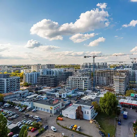 Functional Apartment With Parking In Warsaw'S Wola District By Noclegi Renters * Varşova